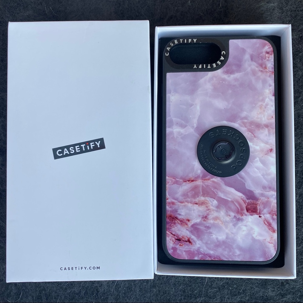 QUICK SALE 🎉 iPhone 8+ case & pop socket stand